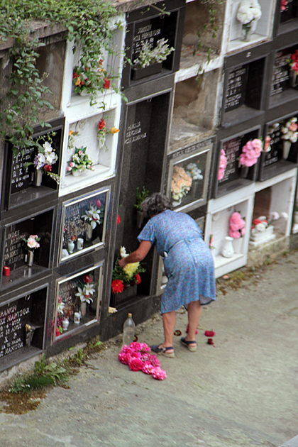 spanish flower lady
