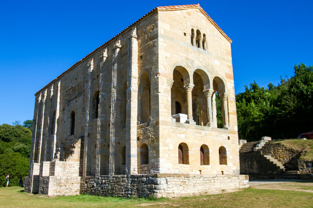 Oviedo Santa Maria del Naranco