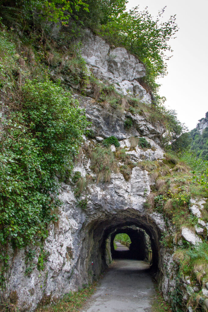 Tunnel Hike Asturias