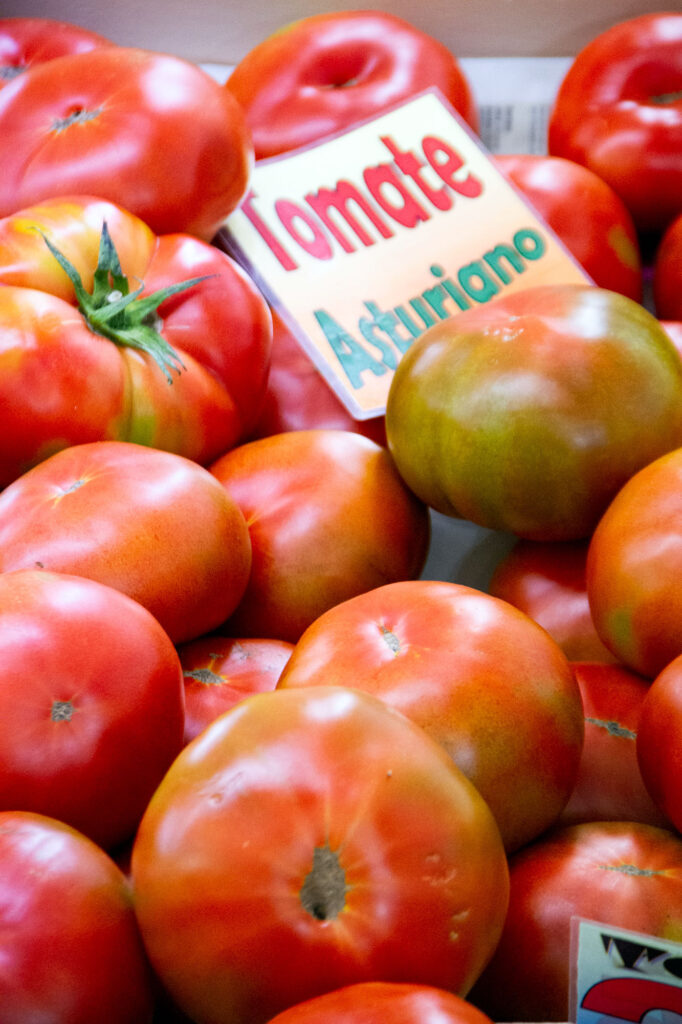 Tomate Asturiano Mercado Oviedo