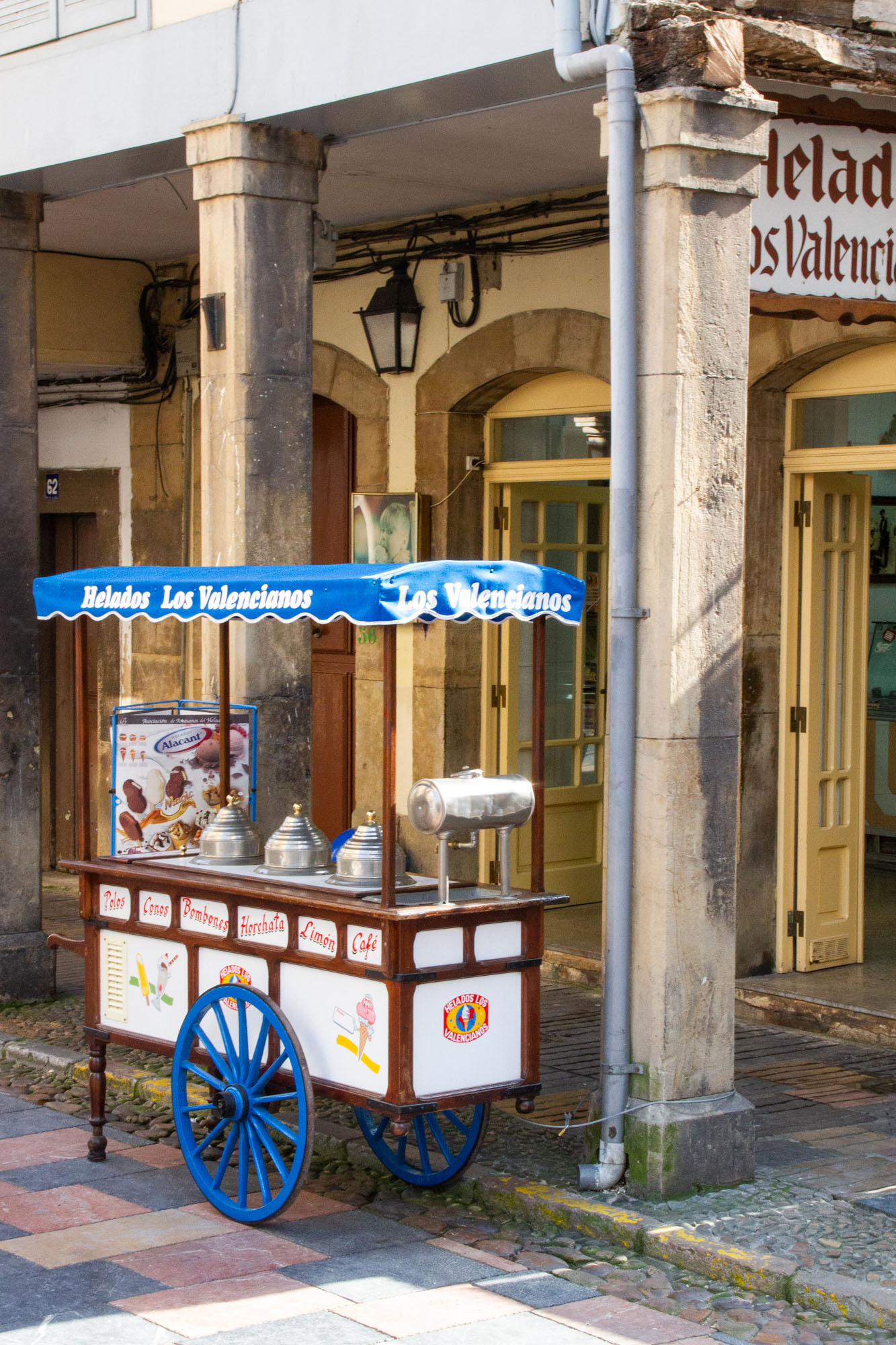 Helados los Valencianos Aviles