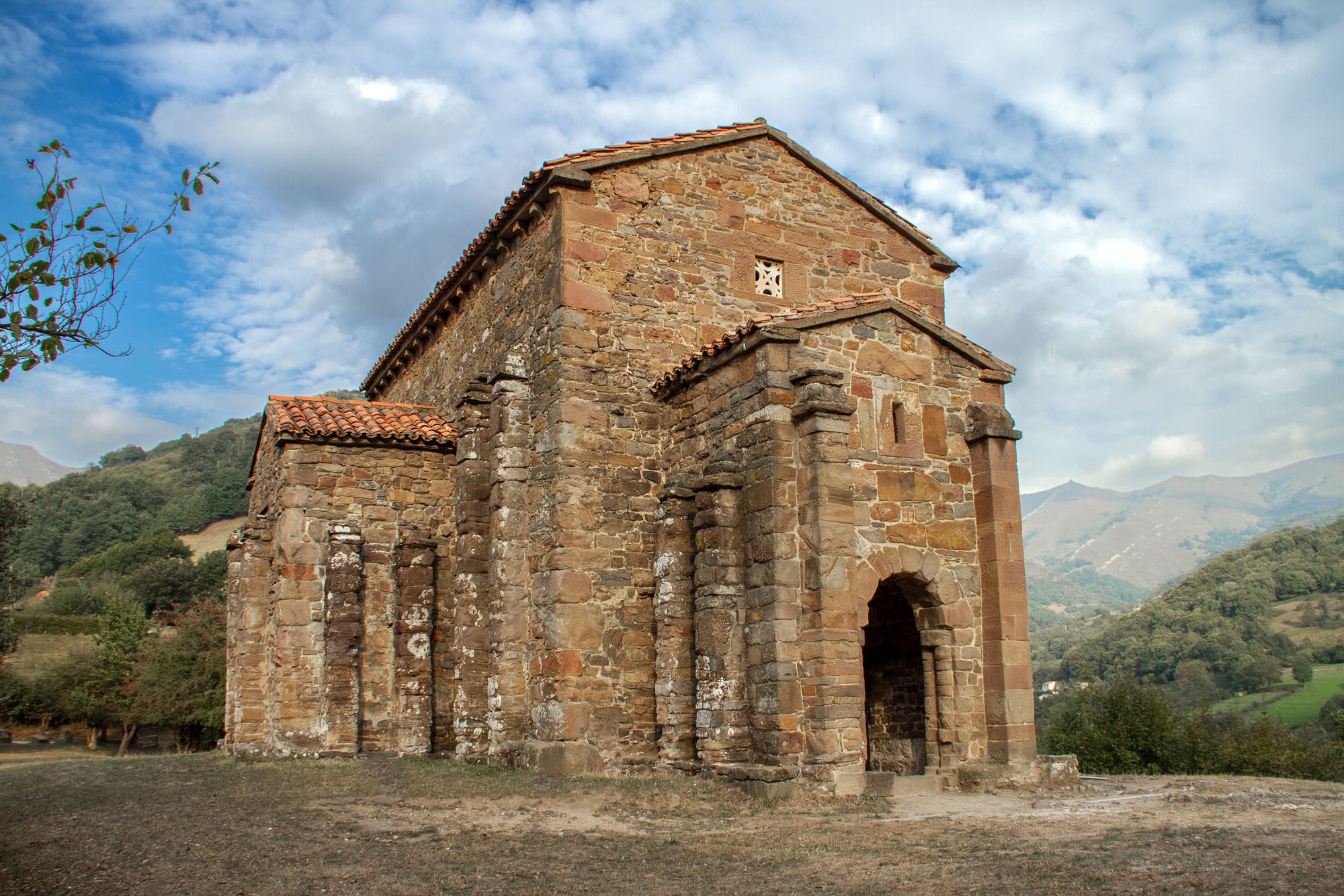 Photos Christina de Lena Ovieo Pre-romanesque