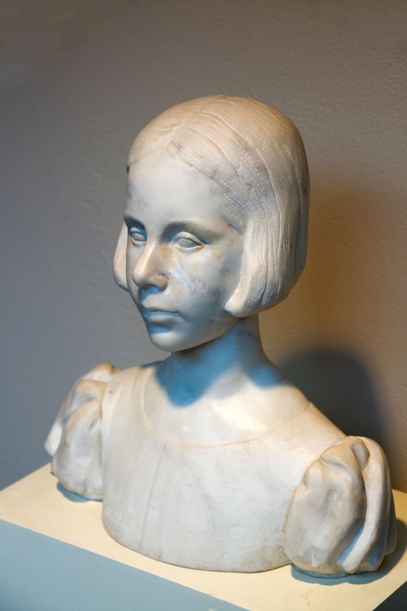 Marble bust of a Spanish Girl