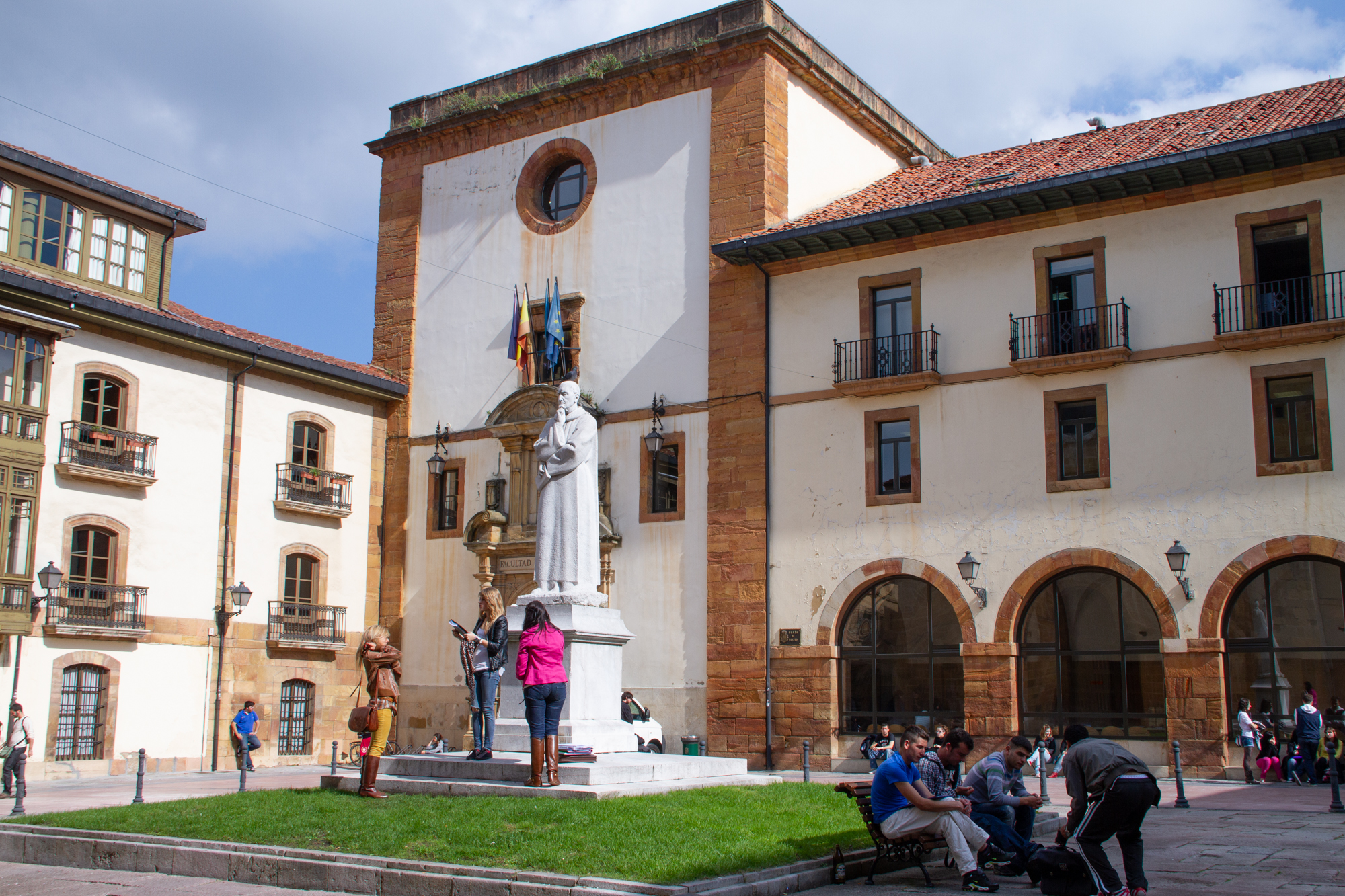 Benito Jeronimo Feijoo Plaza Oviedo