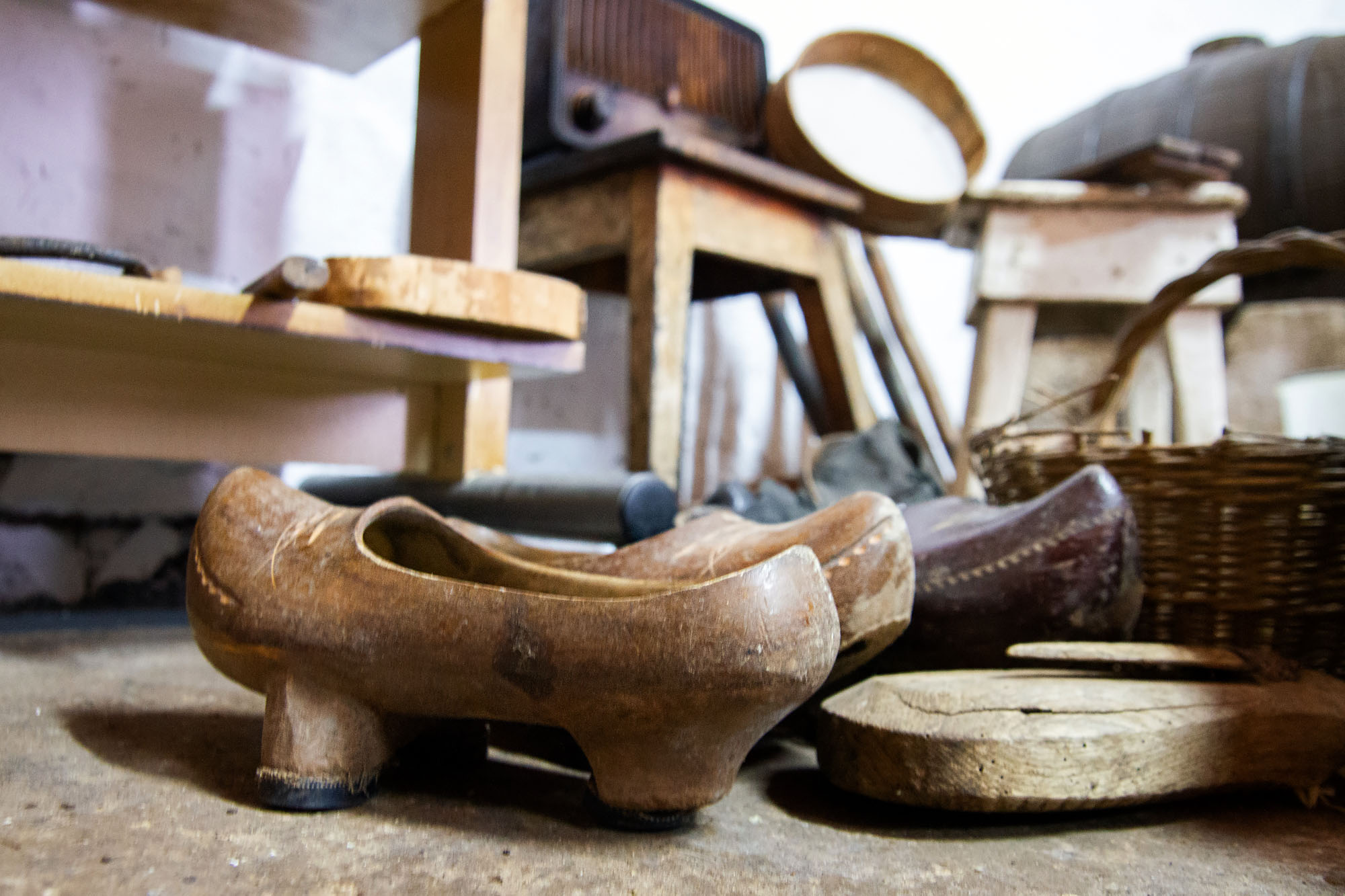 Wooden Farmer shoes asturias