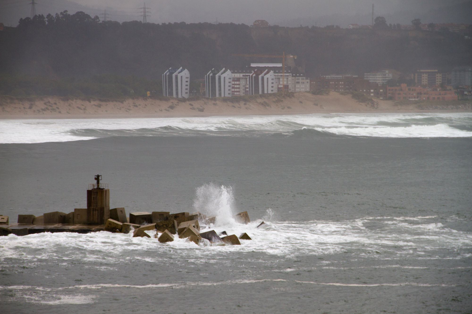 Wave breaker Asturias