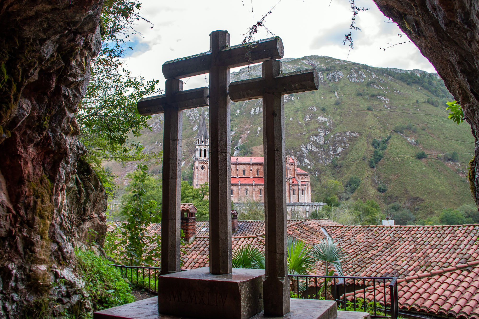 Covadonga Tripple Cross